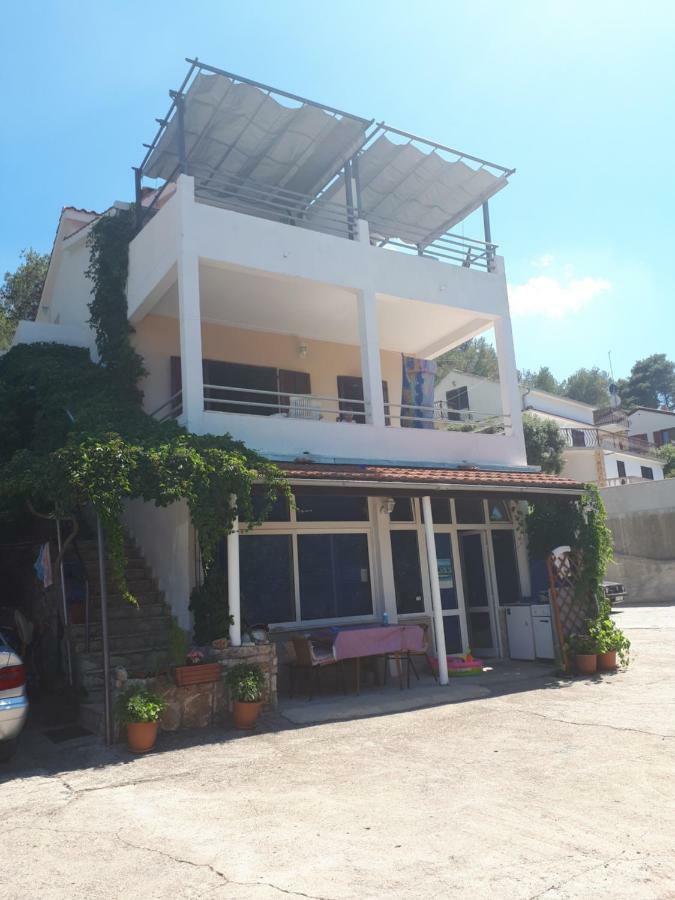 Apartman Mala Basina -maslina *